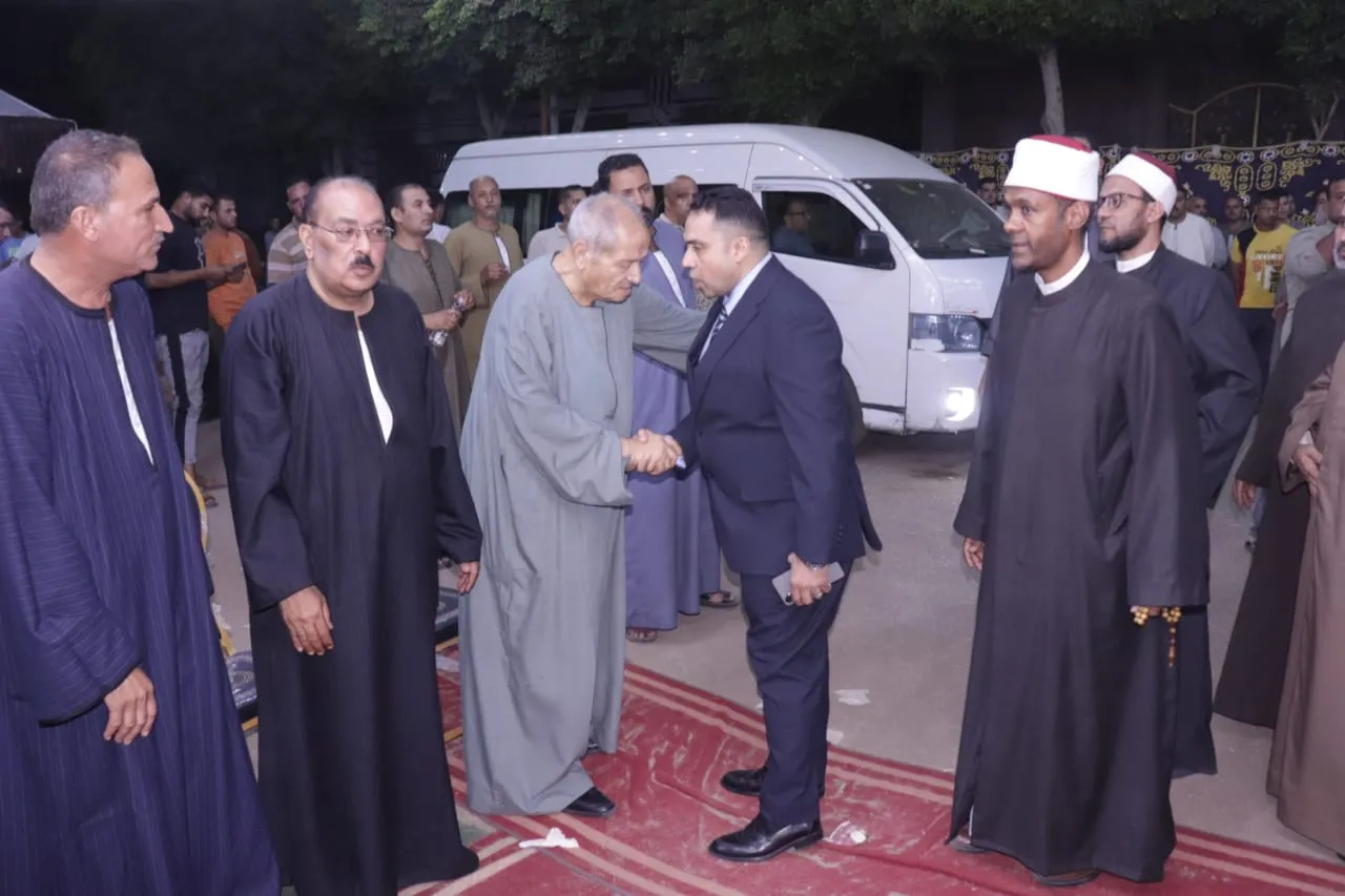 نيابةً عن وزير الأوقاف.. مساعد الوزير للشئون الهندسية ومدير أوقاف المنوفية يؤديان واجب العزاء في شهيدات حادث المنوفية الأليم بحضور المحافظ وقيادات الدعوة