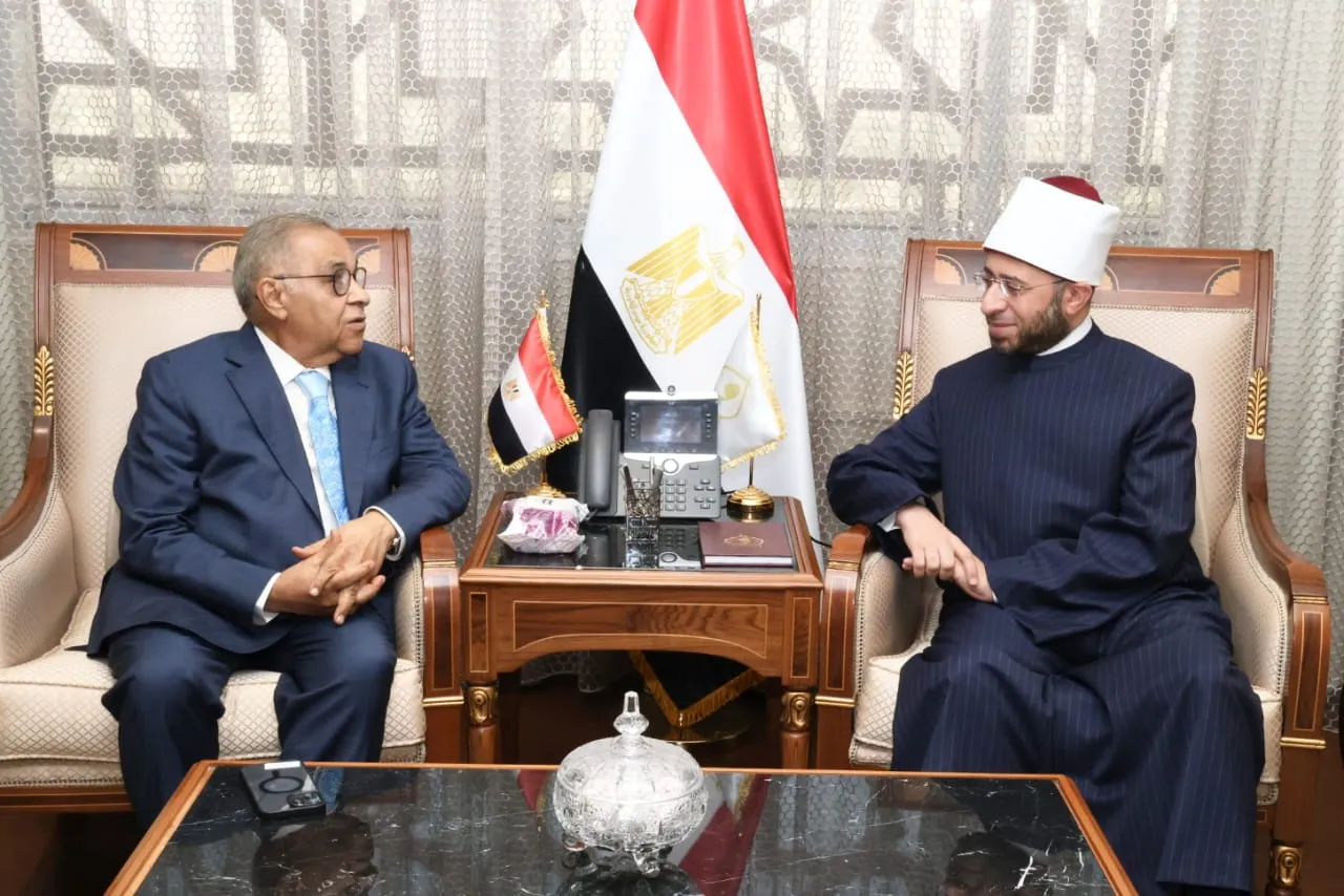 وزير الأوقاف يبحث مع رئيس "الوطني للتدريب والتعليم" دعم تأهيل الأئمة وفق استراتيجية وزارة الأوقاف