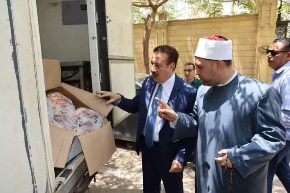محافظ المنوفية يشهد تسلُّم الدفعة الثانية من صكوك الأضاحي