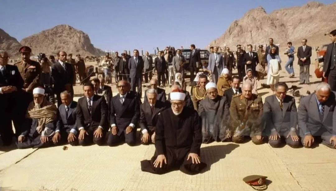 الرسول صلى الله عليه وسلم يبشر بنصر أكتوبر