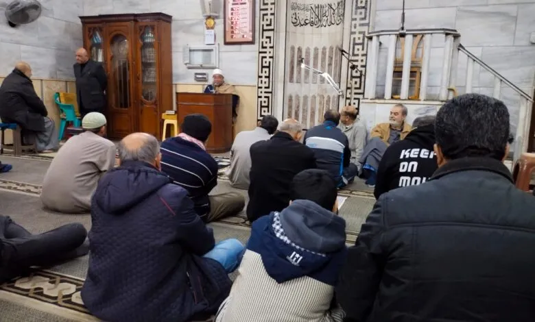 عقدت وزارة الأوقاف عدد ٥٣٤٠ ندوة علمية خلال شهر فبراير ٢٠٢٥م ضمن برنامج “المنبر الثابت” المشترك بين الأزهر والأوقاف، وذلك في عدد ١٣٣٥ مسجدًا في جميع المحافظات على مستوى الجمهورية بعد صلاة العشاء.