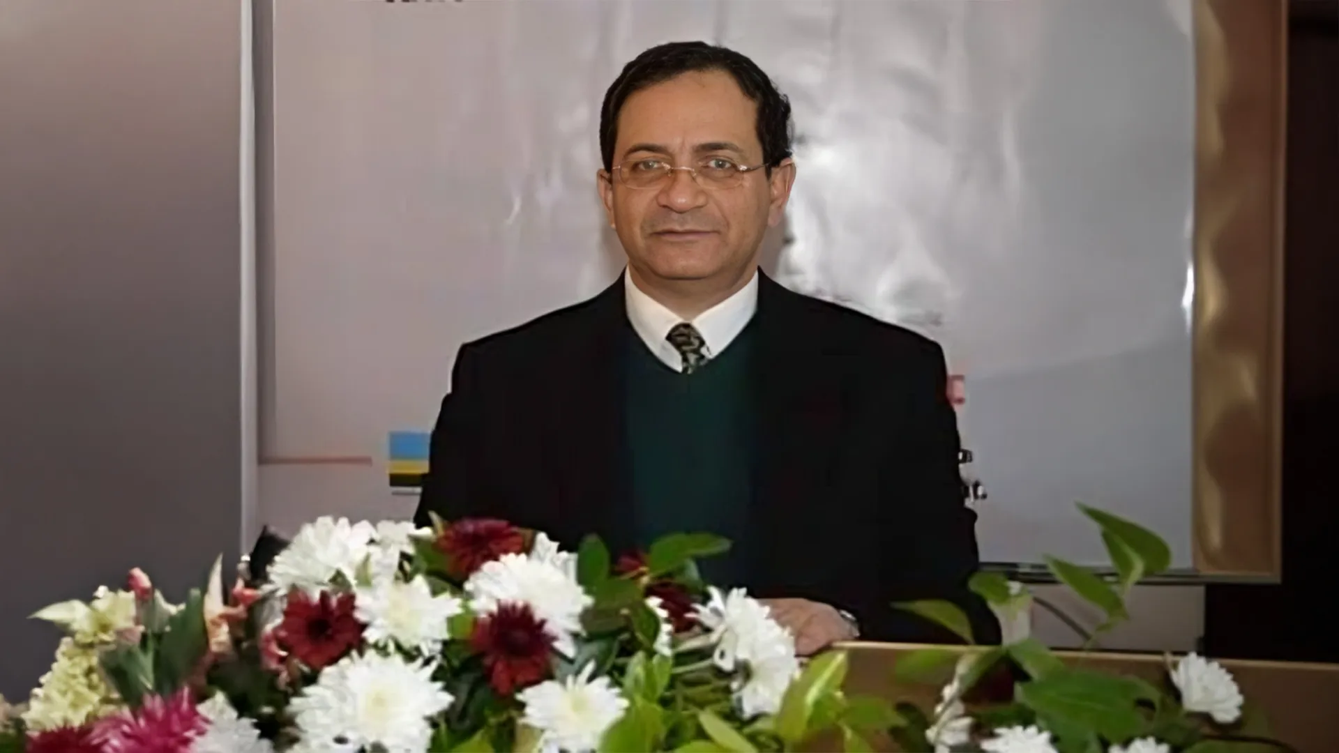 منارة الهندسة الإلكترونية ودورها في نهضة مصر الحديثة؛ الدكتور ضياء عبد المجيد محمد خليل نموذجًا
