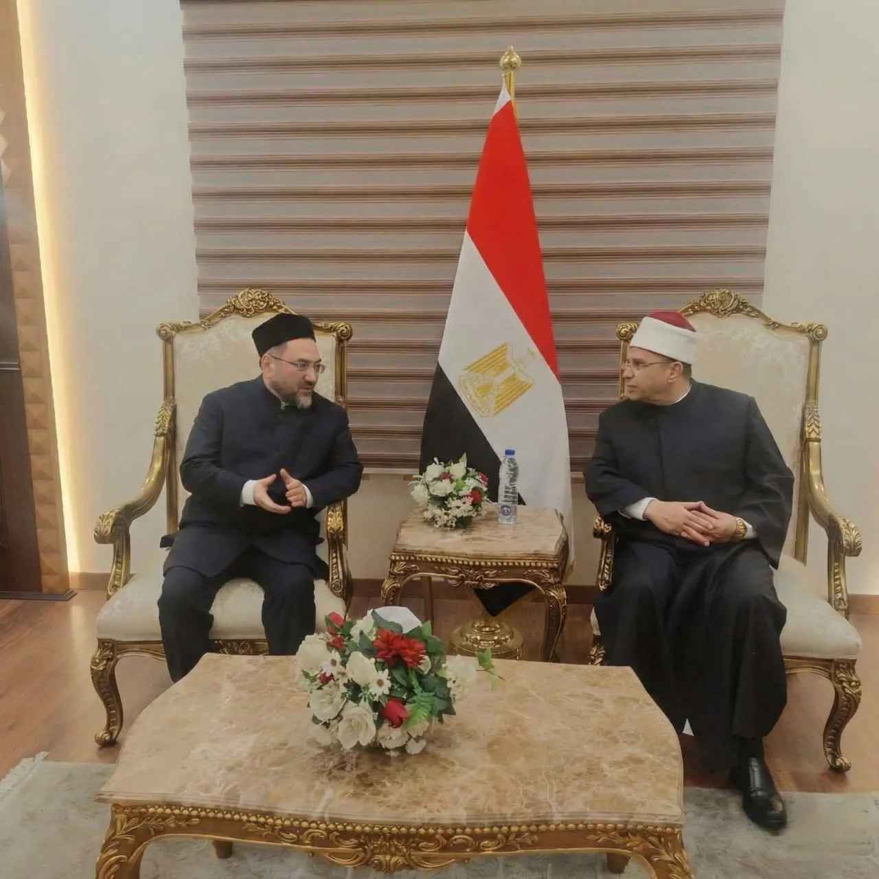 مفتي أوزبكستان يصل إلى القاهرة للمشاركة في المؤتمر الدولي السادس والثلاثين للمجلس الأعلى للشئون الإسلامية