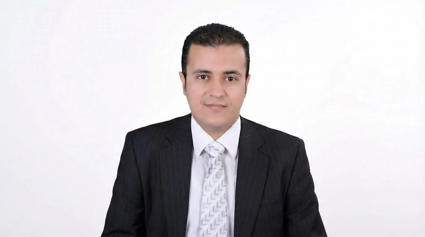 الاستاذ الدكتور علي سامي عبد العال إسهامات رائدة في الوراثة الجزيئية وإنتاج الوقود الحيوي من خلال تعاون علمي دولي