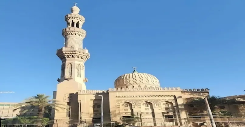مسجد سيدنا خالد بن الوليد بالكيت كات الجيزة.