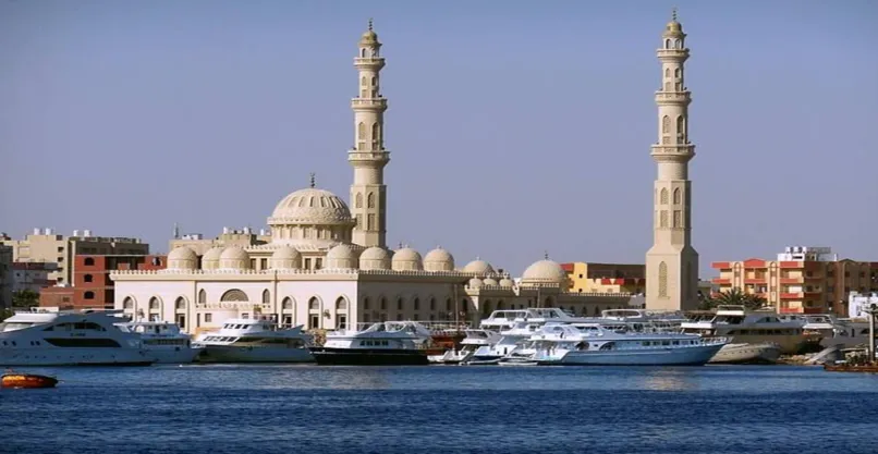 مسجد الميناء الكبير بالغردقة- البحر الأحمر